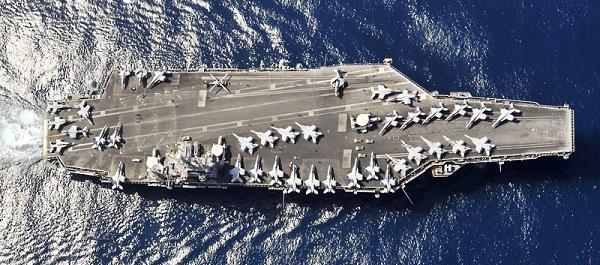 عکس از ناو آمریکا