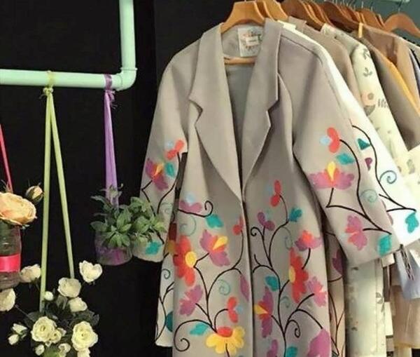 عکس نقاشی مدرن روی لباس