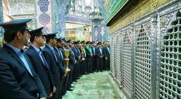 عکس خادمان حرم حضرت معصومه