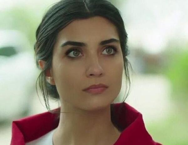 عکس همسر واقعی طوبا بویوک اوستون