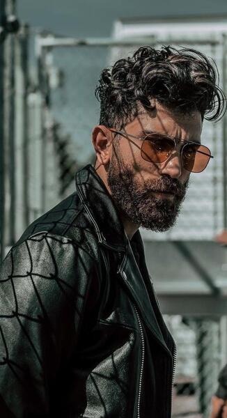 ژست عکس مردانه با ریش