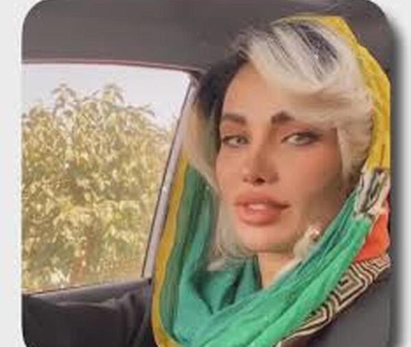 عکس خانم بلاگر