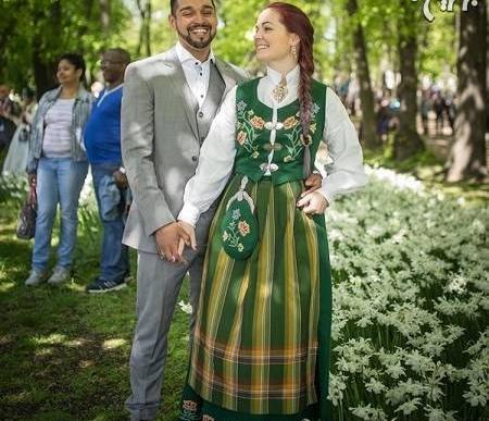 عکس ژست لباس محلی