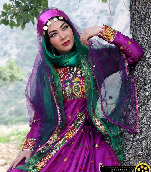 عکس ژست لباس محلی