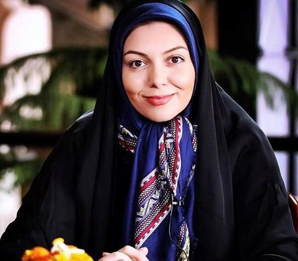 عکس مانتویی شدن ازاده نامداری
