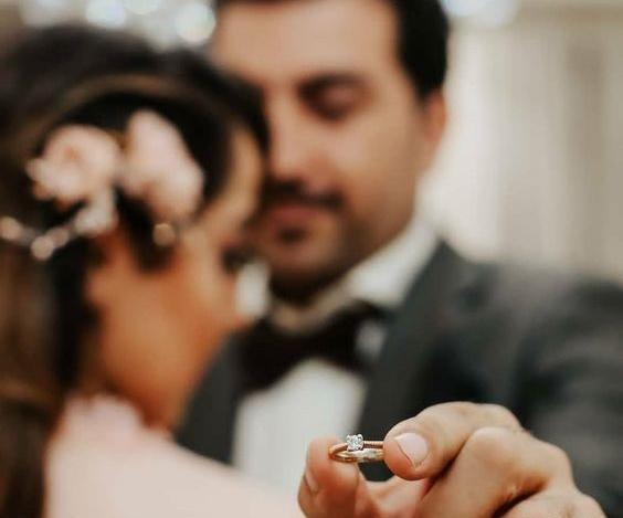 ژست عکس محضری