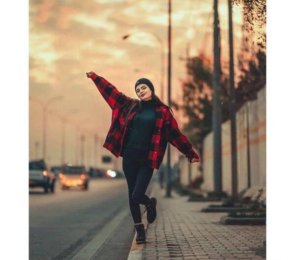 عکس مدل ژست عکاسی دخترانه