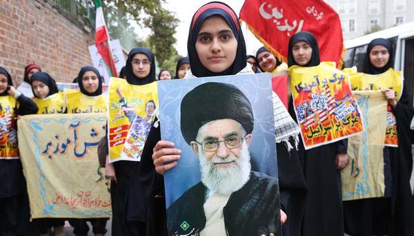 عکس از راهپیمایی 13 آبان