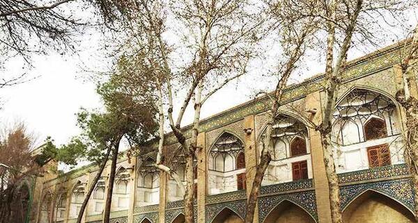 عکس مدرسه چهارباغ در اصفهان