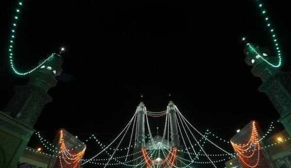 عکس حرم حضرت معصومه در شب میلاد