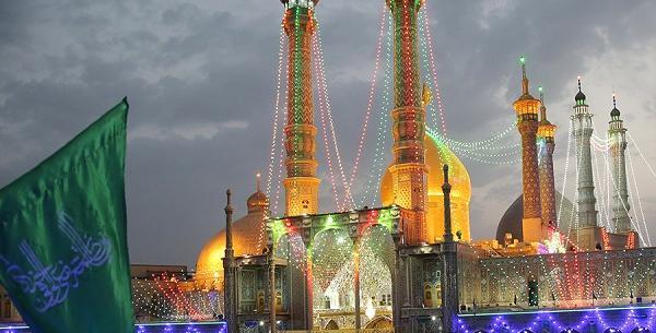 عکس حرم حضرت معصومه در شب میلاد