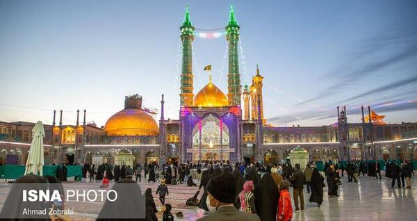 عکس حرم حضرت معصومه در شب میلاد