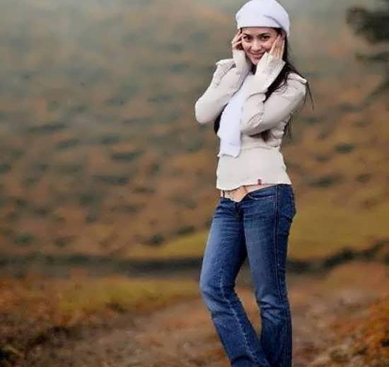 ژست عکس زنانه