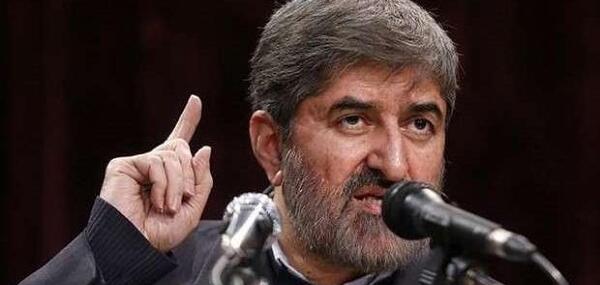 عکس آتش زدن پرچم آمریکا در مجلس