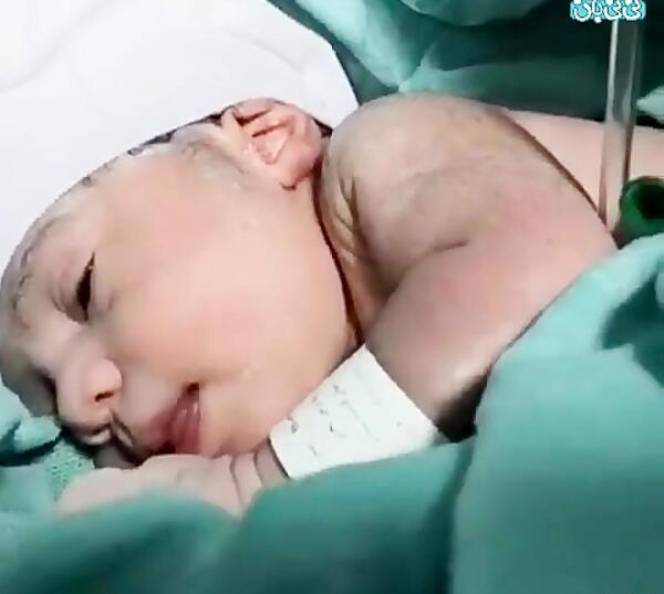 عکس نی نی تازه متولد شده