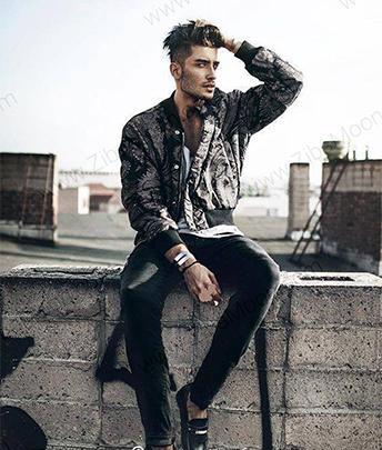 ژست عکس اسپرت