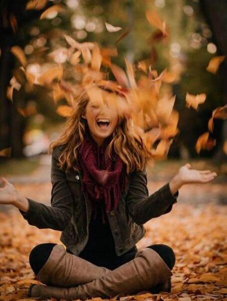 ژست عکس پاییزی تک نفره