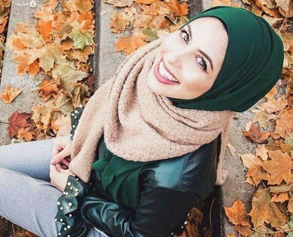 ژست عکس دخترانه باحجاب سلفی