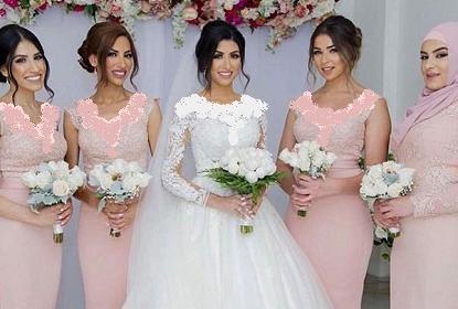 ژست عکس عروس داماد با ساقدوش