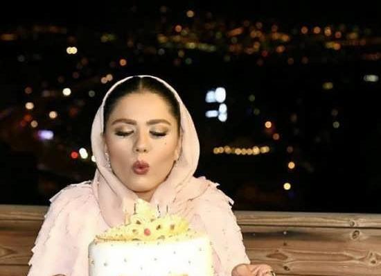 ژست عکس تولد خودم