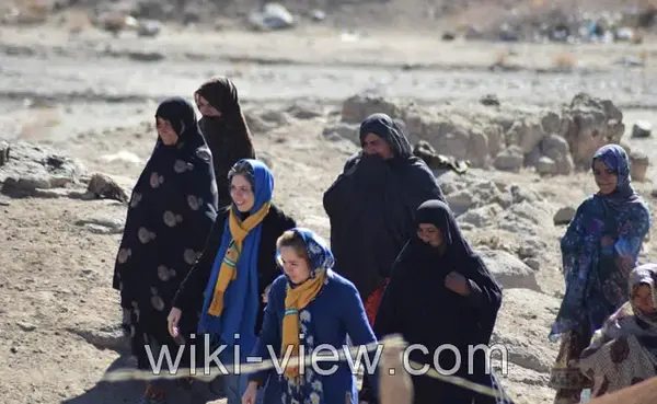 عکس ژست عکاسی دخترانه گروهی