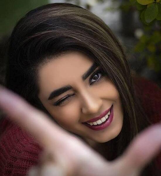 عکس ژست عکاسی دخترانه زیبا