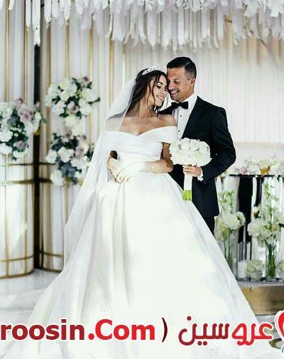 ژست عکس سرمجلسی عروس و داماد اینستاگرام