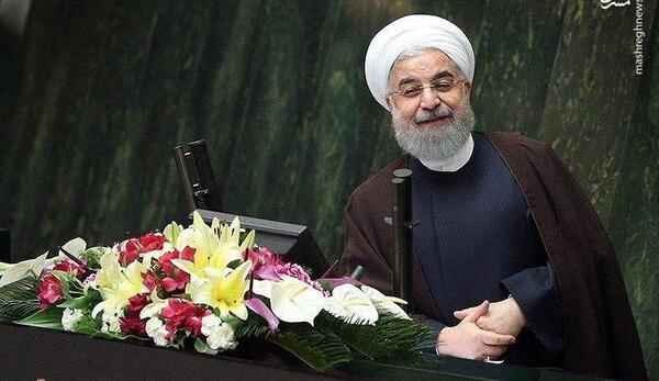 عکس ژست روحانی