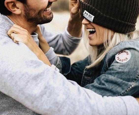 ژست عکس دختر و پسر عاشقانه