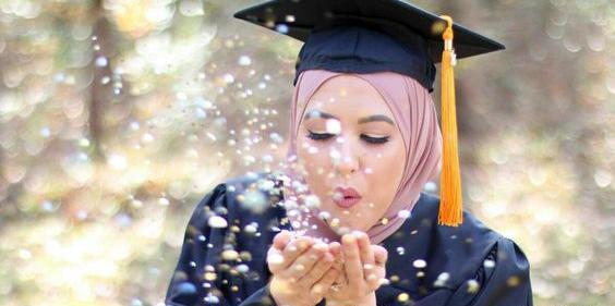 ژست عکس فارغ التحصیلی اینستا