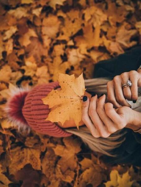 ژست عکس پاییزی بدون چهره
