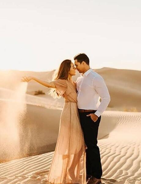 ژست عکس دونفره در کویر