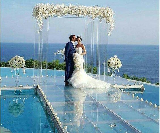 عکس ژست عروس و داماد کنار دریا