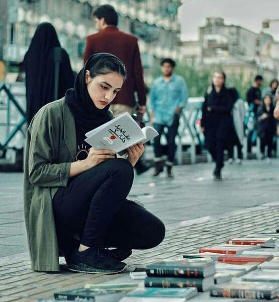 ژست عکس خیابانی