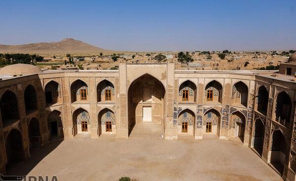 عکس مدرسه غیاثیه