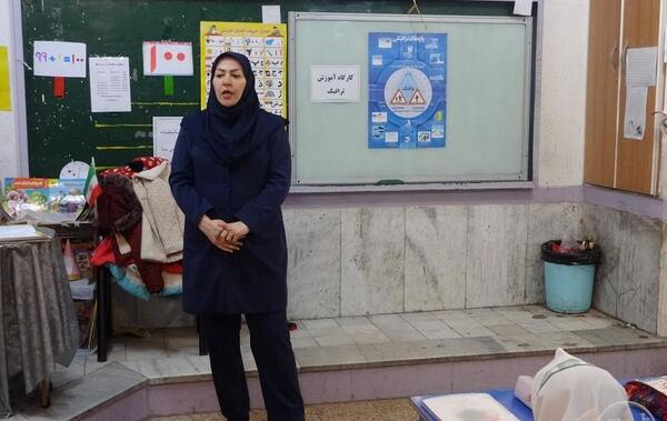 عکس مدرسه شکوفه های انقلاب