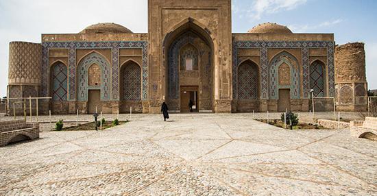 عکس مدرسه غیاثیه خرگرد