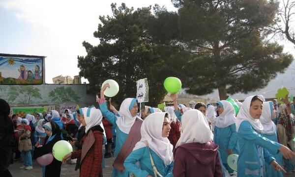 عکس مدرسه زینبیه کنارک