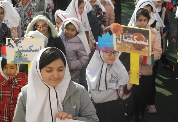 عکس مدرسه لوح زرین