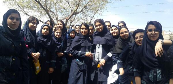 عکس مدرسه دخترانه دبیرستان