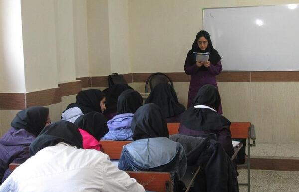 عکس مدرسه مهر سبز بابل