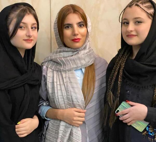 عکس های نیکا فلاحی با چادر