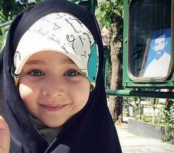 عکس های نیکا فلاحی با چادر