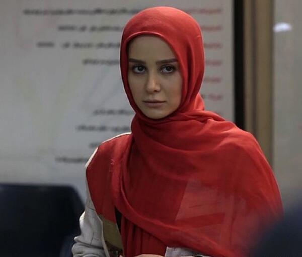 عکس الناز حبیبی در تا ثریا