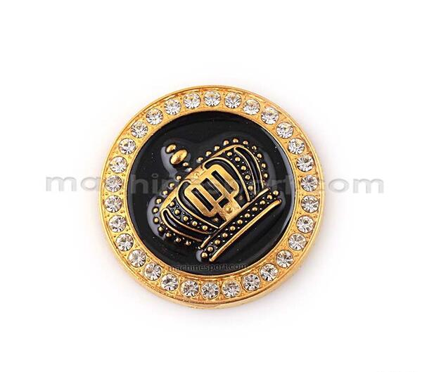 عکس تاج پشت ماشین