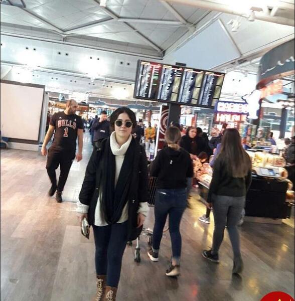عکس افسانه پاکرو وخانواده اش