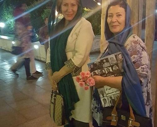 عکس معصومه آقاجانی و خواهرش