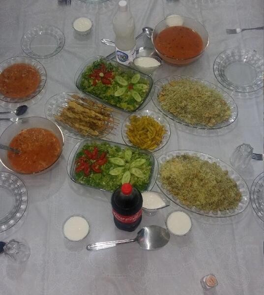 عکس سفره ی خالی