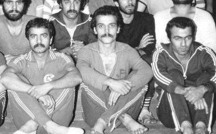 عکس کودکی پرویز پرستویی