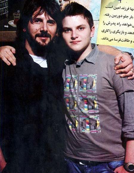 عکس امین حیایی در کنار پسرش